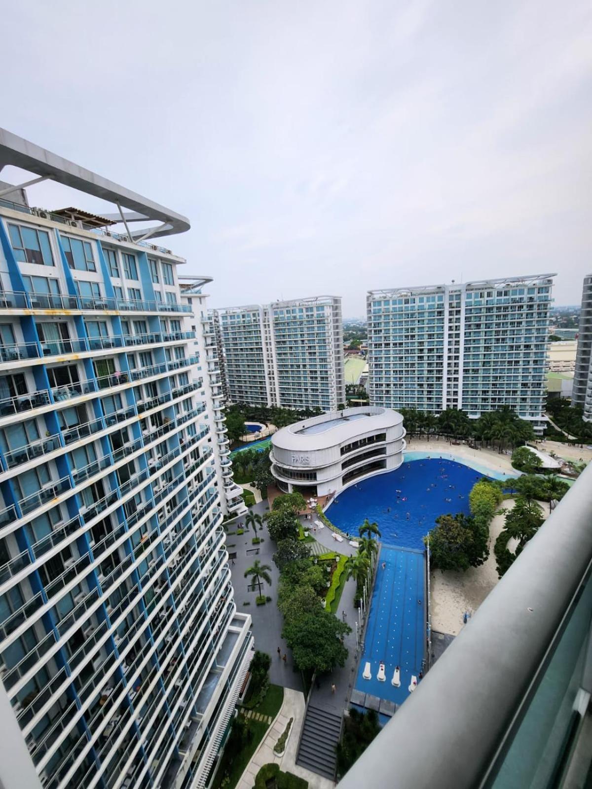 Azure Urban Resort Paranaque City Exterior foto